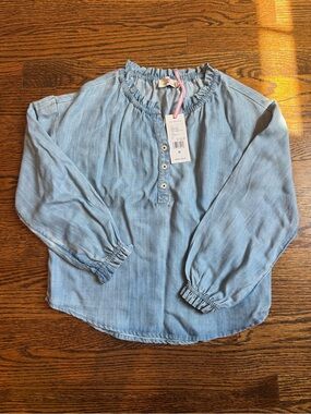 Vineyard vines new Girls Light Blue Ruffled Neck Button Front Blouse